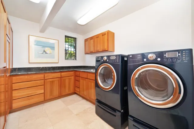 $2,395,000 | 2851 Garden Highway, Sacramento, CA 95833