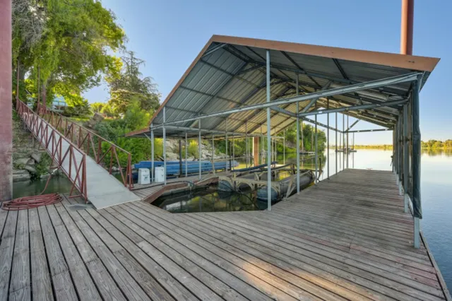 $2,395,000 | 2851 Garden Highway, Sacramento, CA 95833