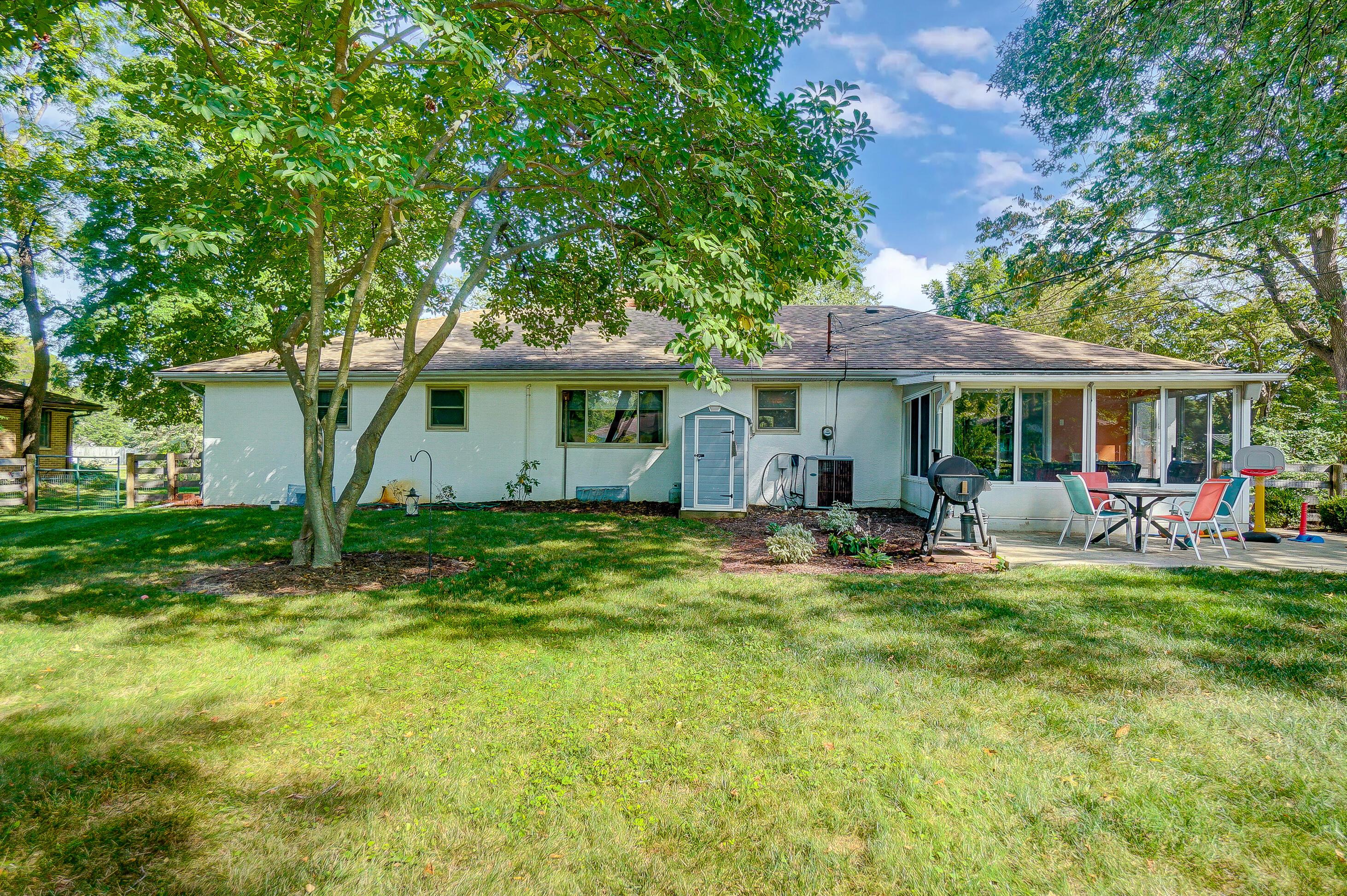 5979 Renner Road Columbus, OH 43228 - Photo 46 of 52 Exterior Back