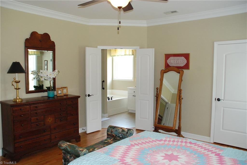 376 Mountain View Road King, NC 27021 - Photo 15 of 27 Large walk-in to the right