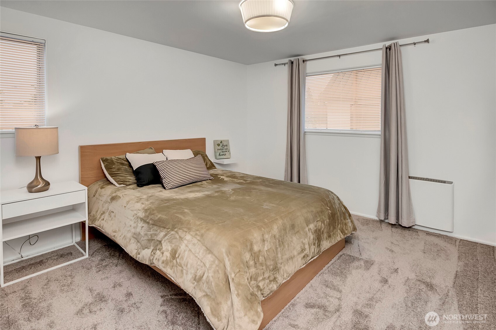 4606 Northeast 47th Street Seattle, WA 98105 - Photo 15 of 36