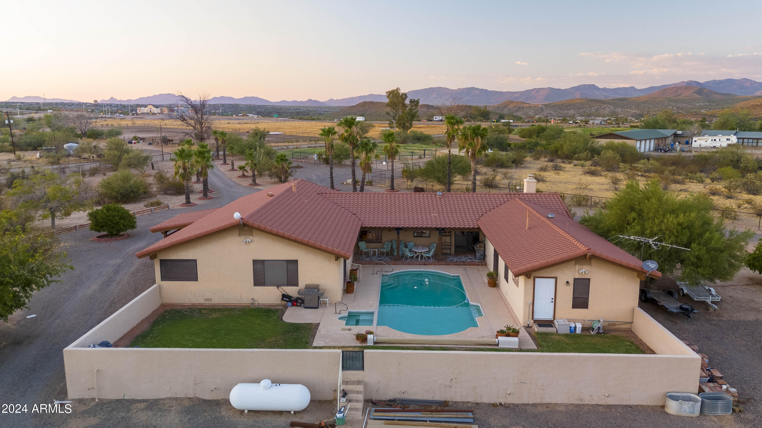 37481 South Rancho Casitas Road Wickenburg, AZ 85390 - Photo 3 of 72 37481 S Rancho Casitas00018