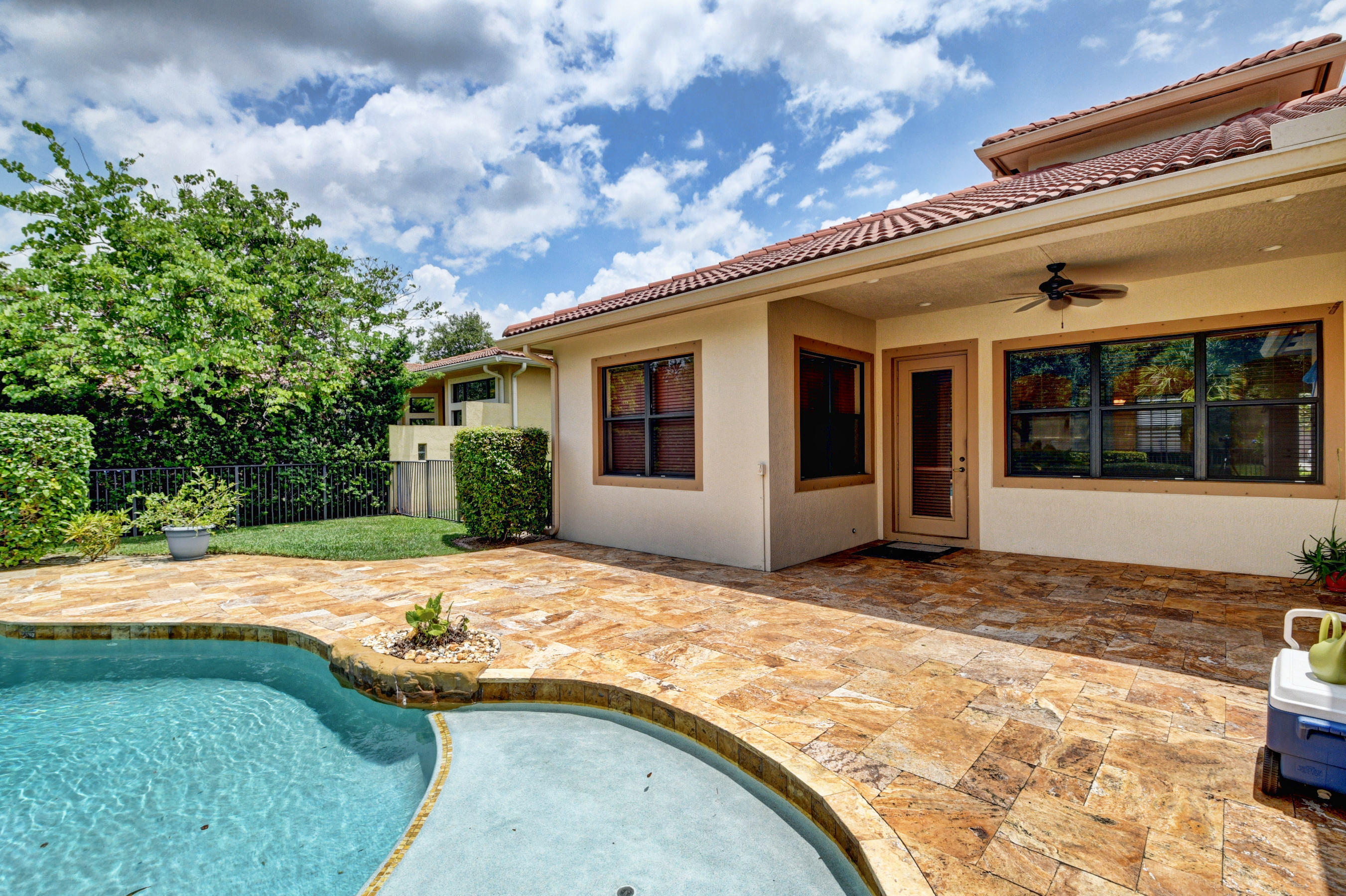 16155 Rosecroft Terrace Delray Beach, FL 33446 - Photo 30 of 40 a view of a house with backyard