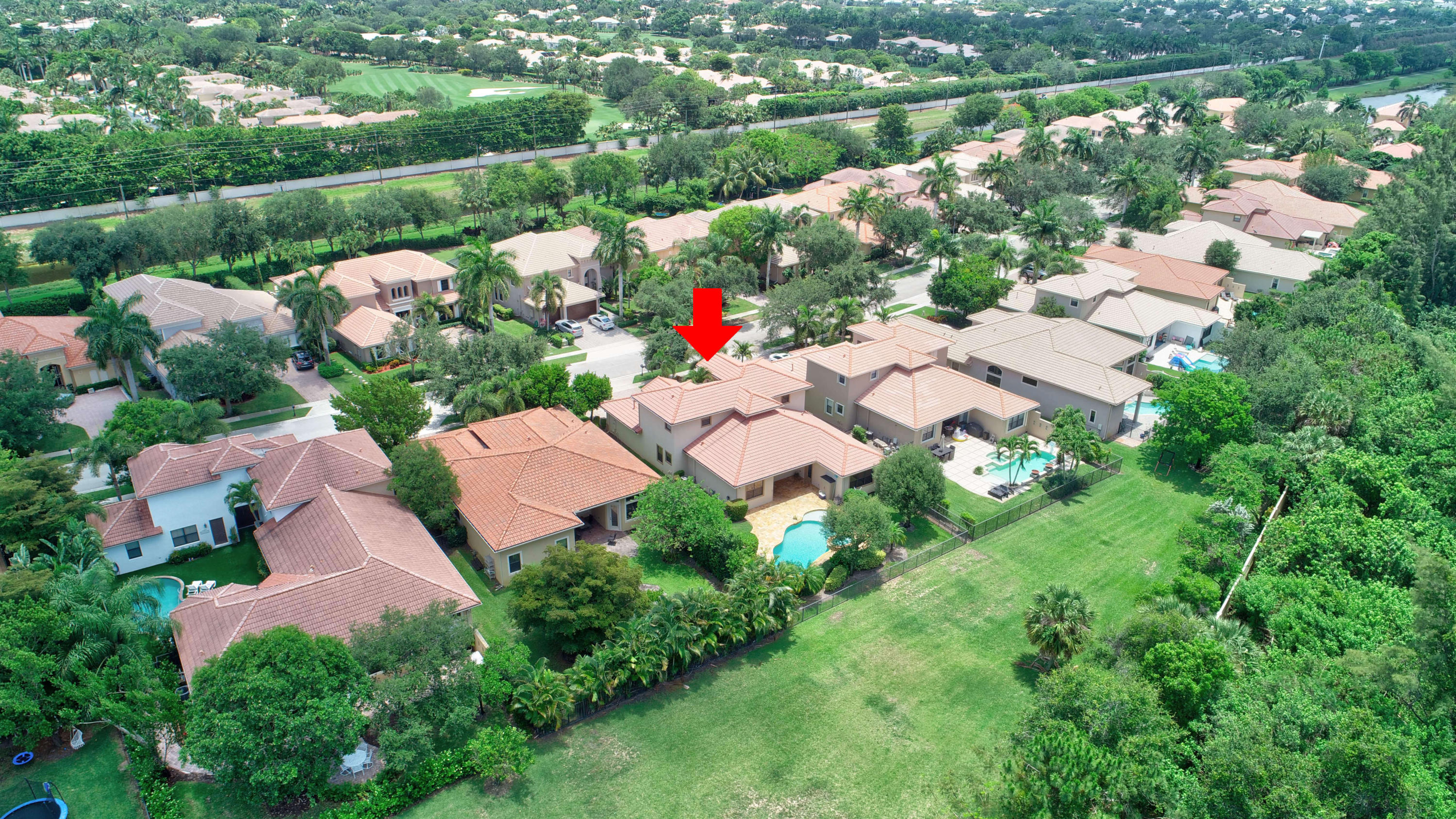 16155 Rosecroft Terrace Delray Beach, FL 33446 - Photo 35 of 40 an aerial view of a houses with yard
