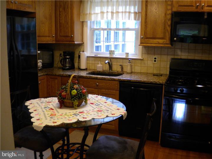258 Bewley Road Haddon Township, NJ 08033 - Photo 4 of 18 Kitchen