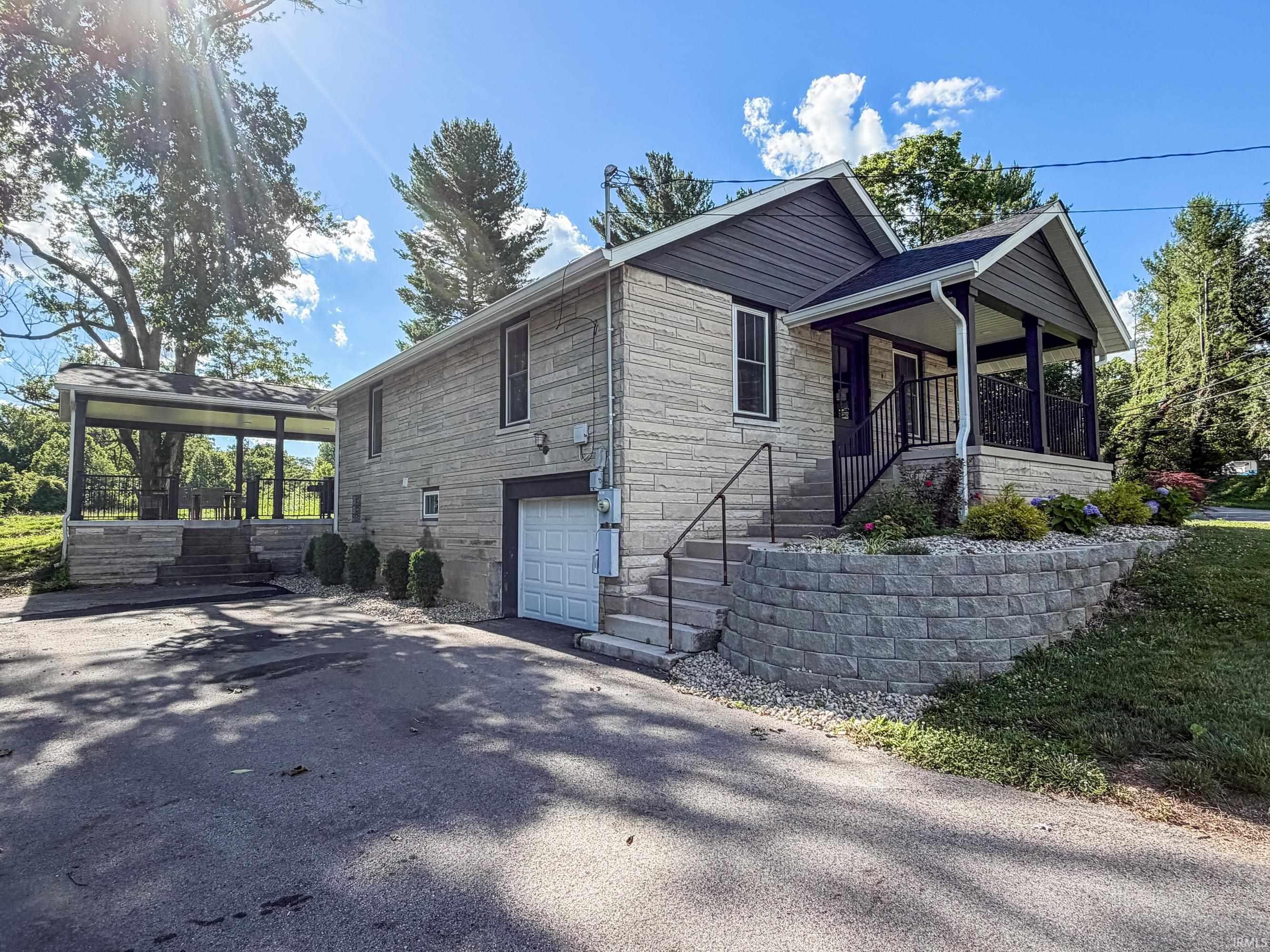 2727 I Street Bedford, IN 47421 - Photo 3 of 32