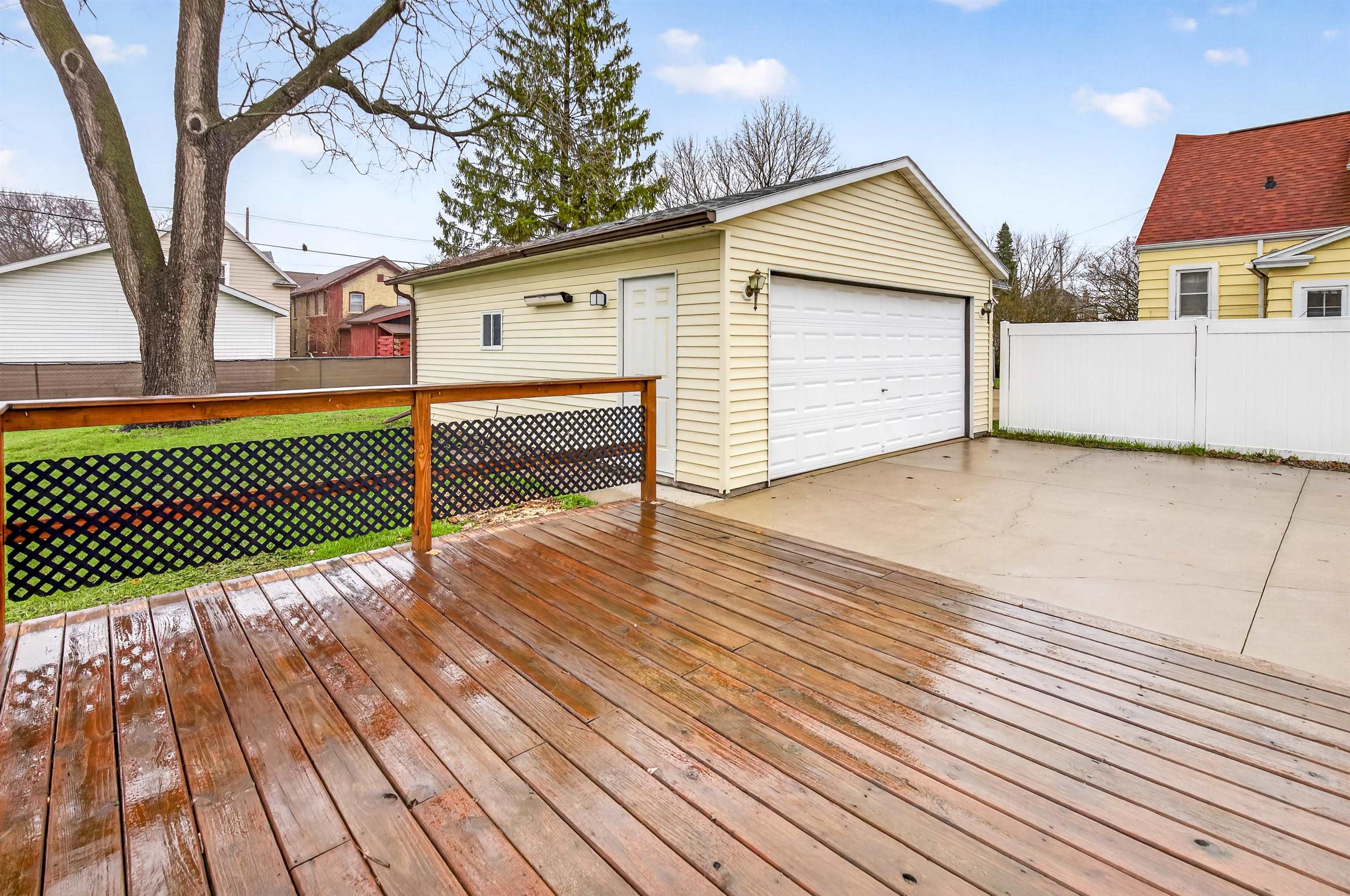348 1st Street Menasha, WI 54952 - Photo 32 of 39