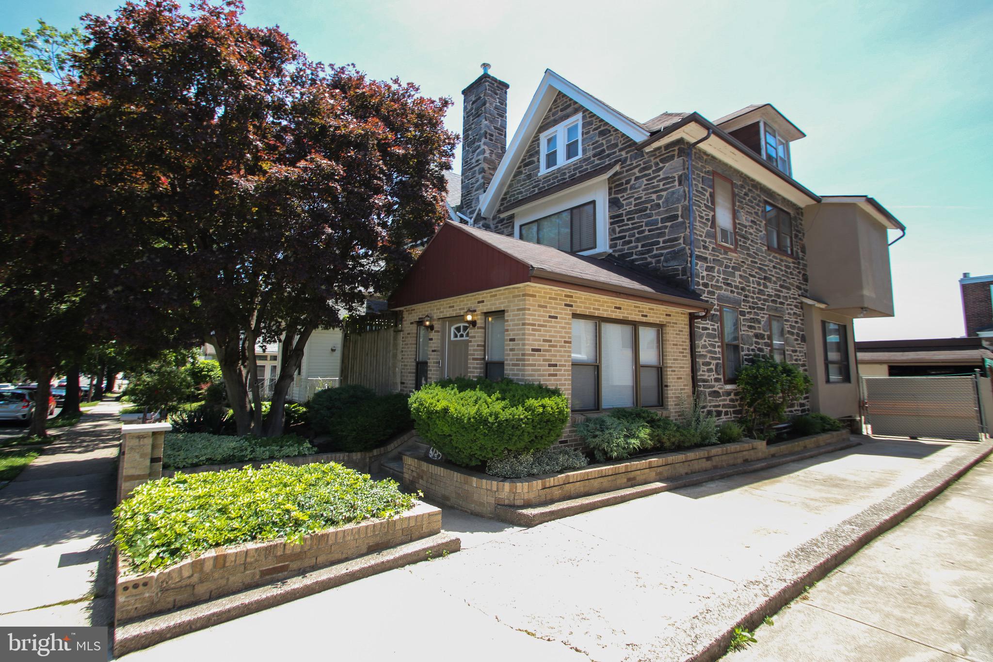 6132 Nassau Road Philadelphia, PA 19151 - Photo 3 of 54 Gallery Image 3
