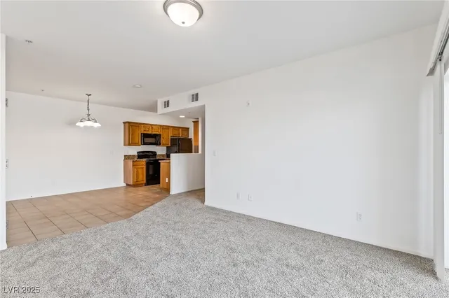 $134,900 | 3550 Bay Sands Drive, Unit 2076, Laughlin, NV 89029