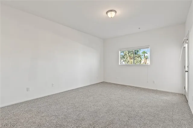 $134,900 | 3550 Bay Sands Drive, Unit 2076, Laughlin, NV 89029