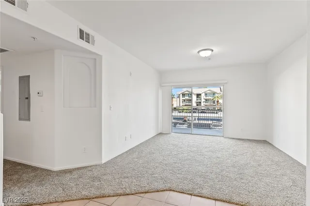 $134,900 | 3550 Bay Sands Drive, Unit 2076, Laughlin, NV 89029