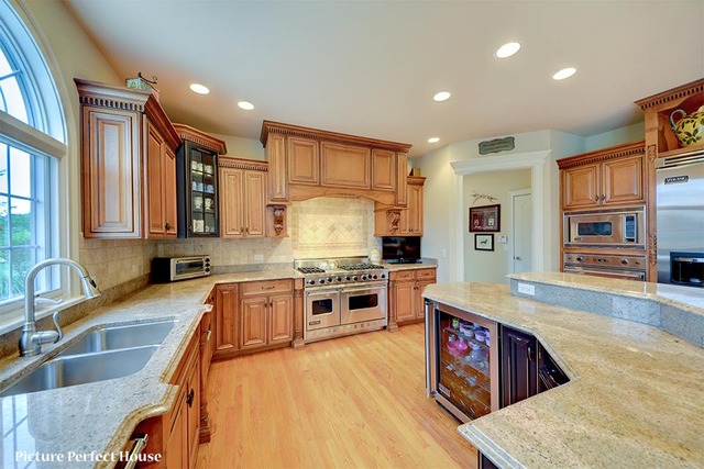 4532 Corktree Road Naperville, IL 60564 - Photo 8 of 24