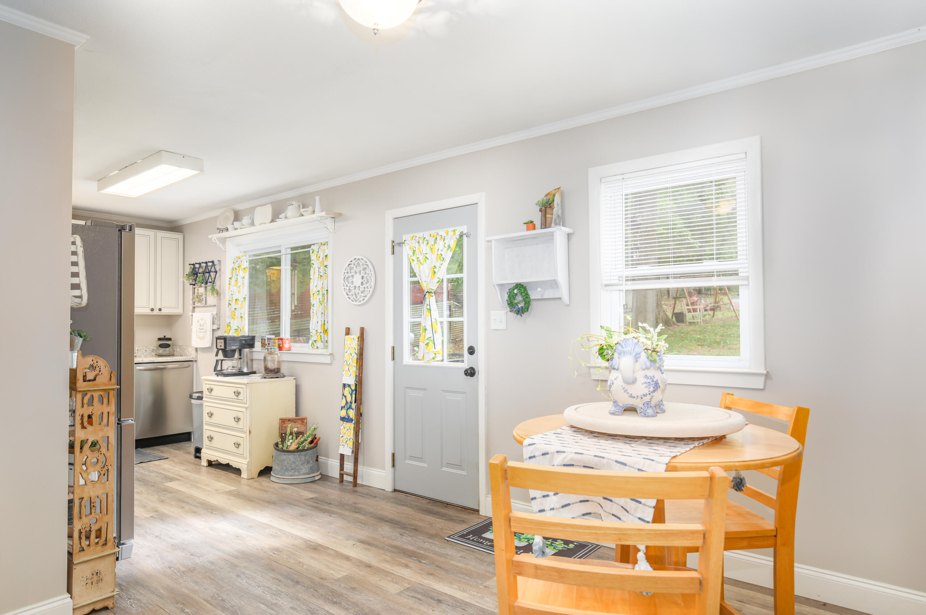 789 Minnis Road Cleveland, TN 37323 - Photo 11 of 35 Dining Area