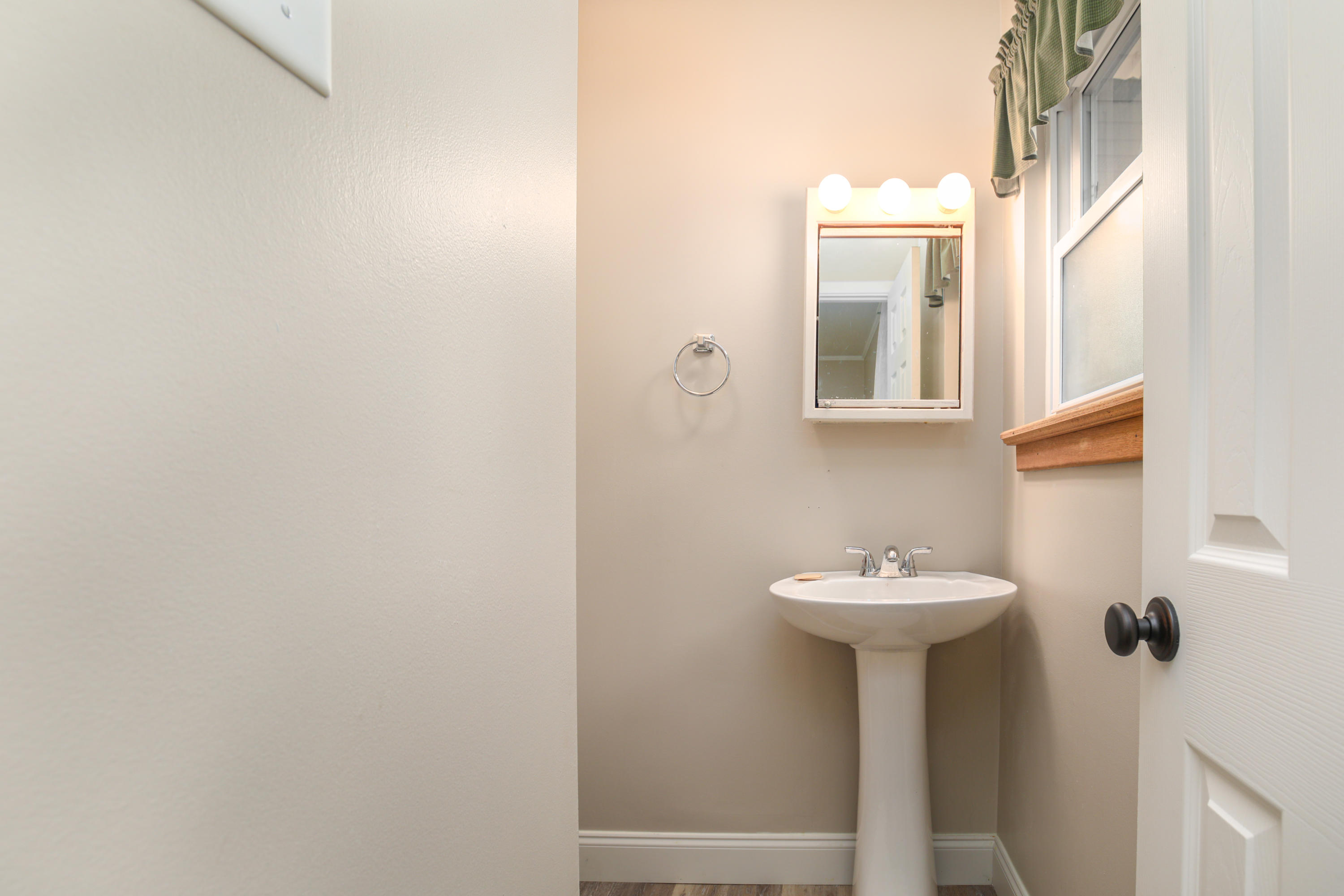 789 Minnis Road Cleveland, TN 37323 - Photo 15 of 35 Owner's Ensuite Bath
