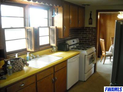 10914 Bluffton Road Fort Wayne, IN 46809 - Photo 4 of 29