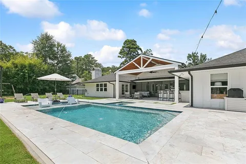 $875,000 | 210 Tchefuncte Drive, Covington, LA 70433