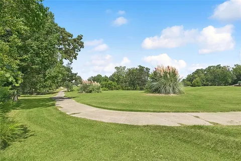 $875,000 | 210 Tchefuncte Drive, Covington, LA 70433