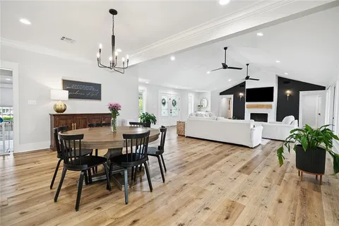 $875,000 | 210 Tchefuncte Drive, Covington, LA 70433