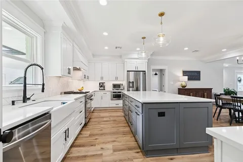 $875,000 | 210 Tchefuncte Drive, Covington, LA 70433