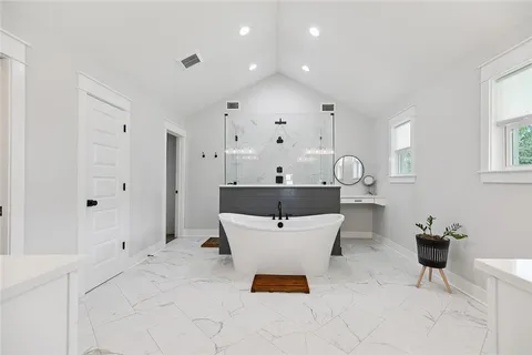 $875,000 | 210 Tchefuncte Drive, Covington, LA 70433