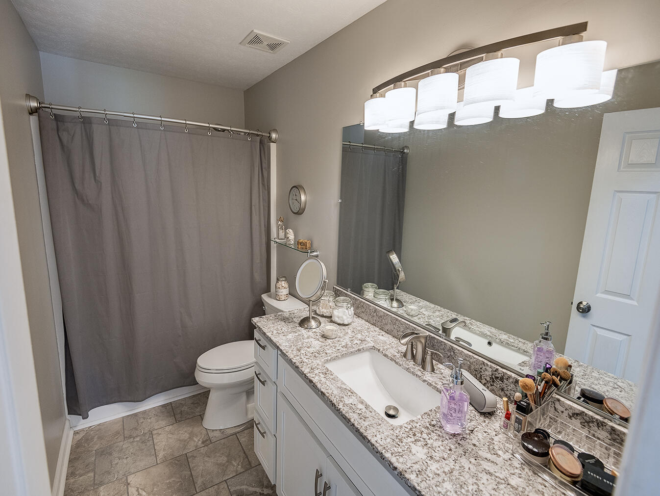 1121 Graves Road Strawberry Plains, TN 37871 - Photo 61 of 66 D_Neas_Graves-Road-Interior_7493