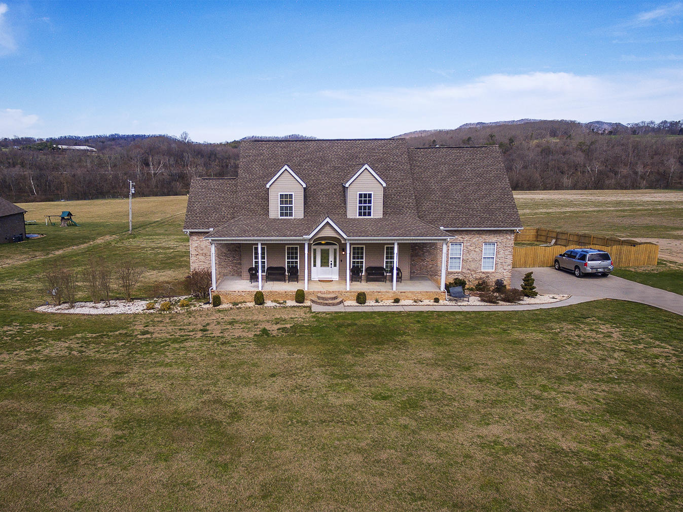 1121 Graves Road Strawberry Plains, TN 37871 - Photo 9 of 66 Primary 2