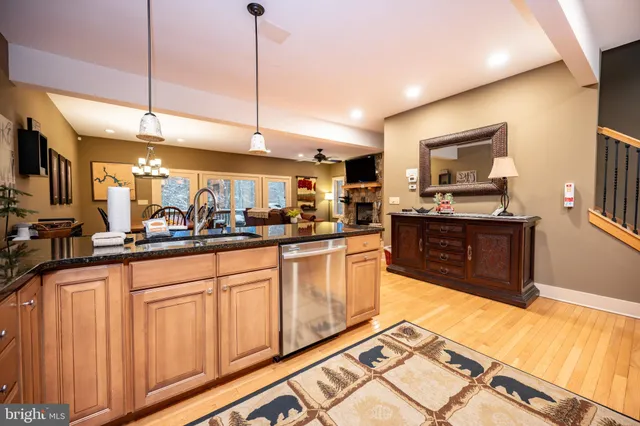 $639,000 | 130 Mystic Crk Trail, Unit 1B, Oakland, MD 21550