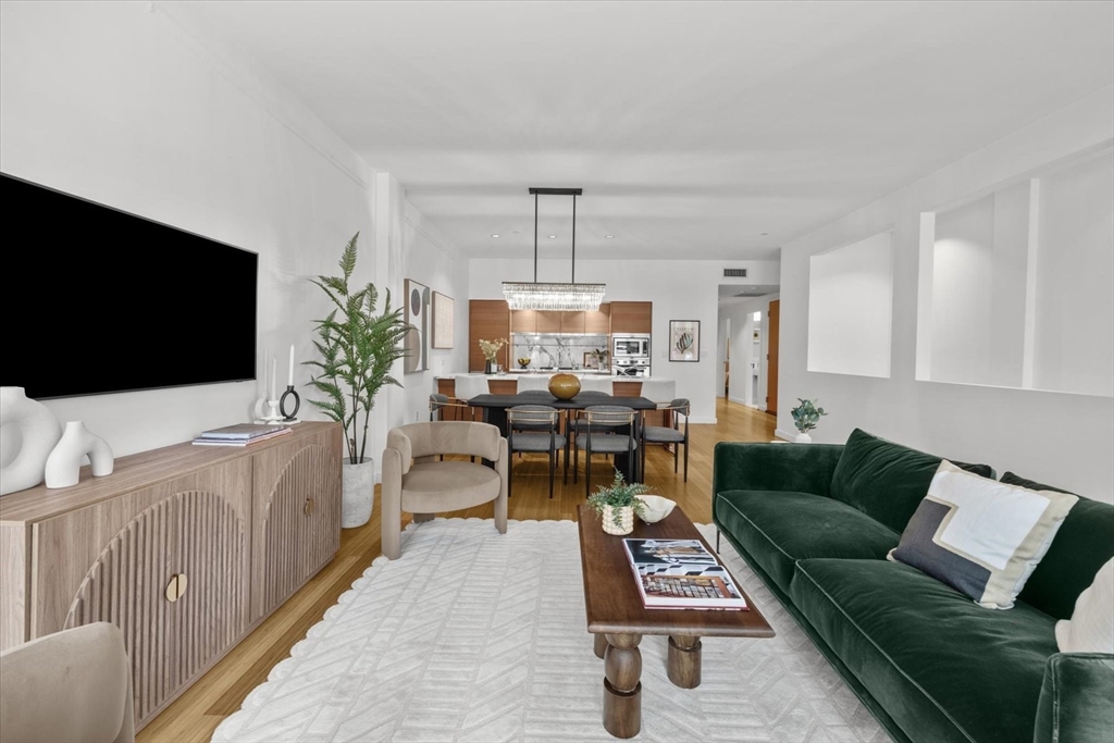 7 Warren Avenue, Unit 6 Boston, MA 02116 - Photo 13 of 33