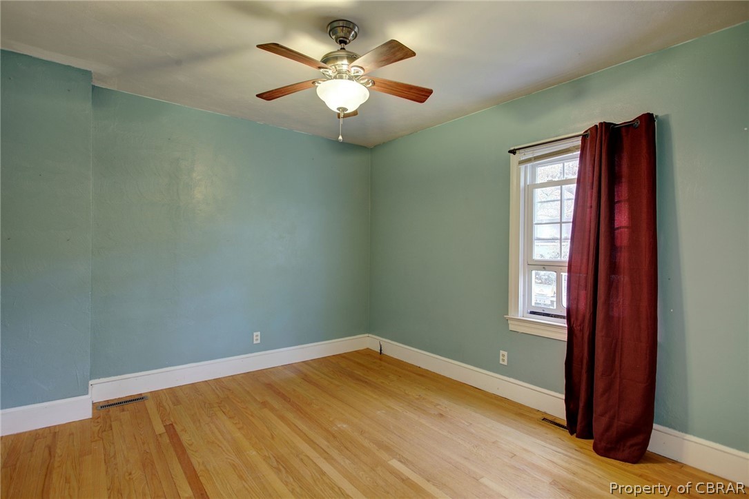 1528 Laurens Road Gloucester Point, VA 23062 - Photo 4 of 16