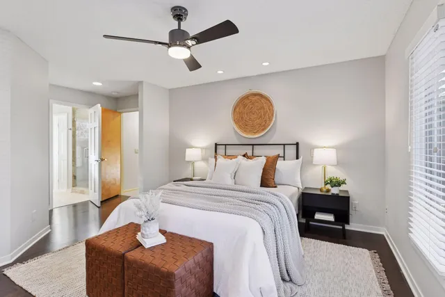 $800,000 | 18305 5th Avenue North, Plymouth, MN 55447