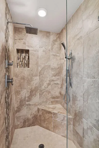 $800,000 | 18305 5th Avenue North, Plymouth, MN 55447