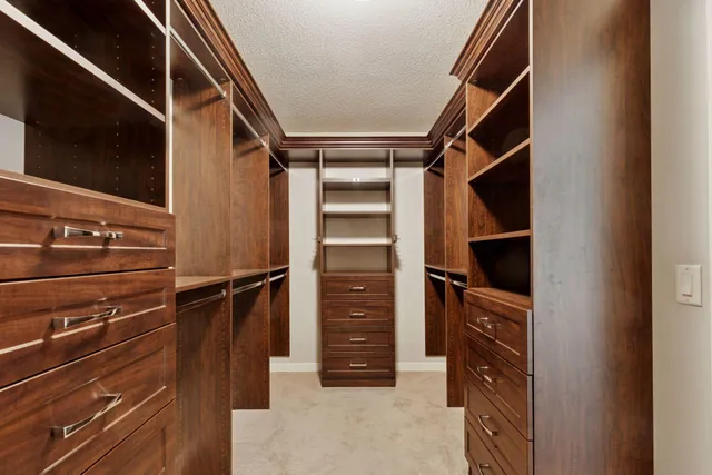 $800,000 | 18305 5th Avenue North, Plymouth, MN 55447