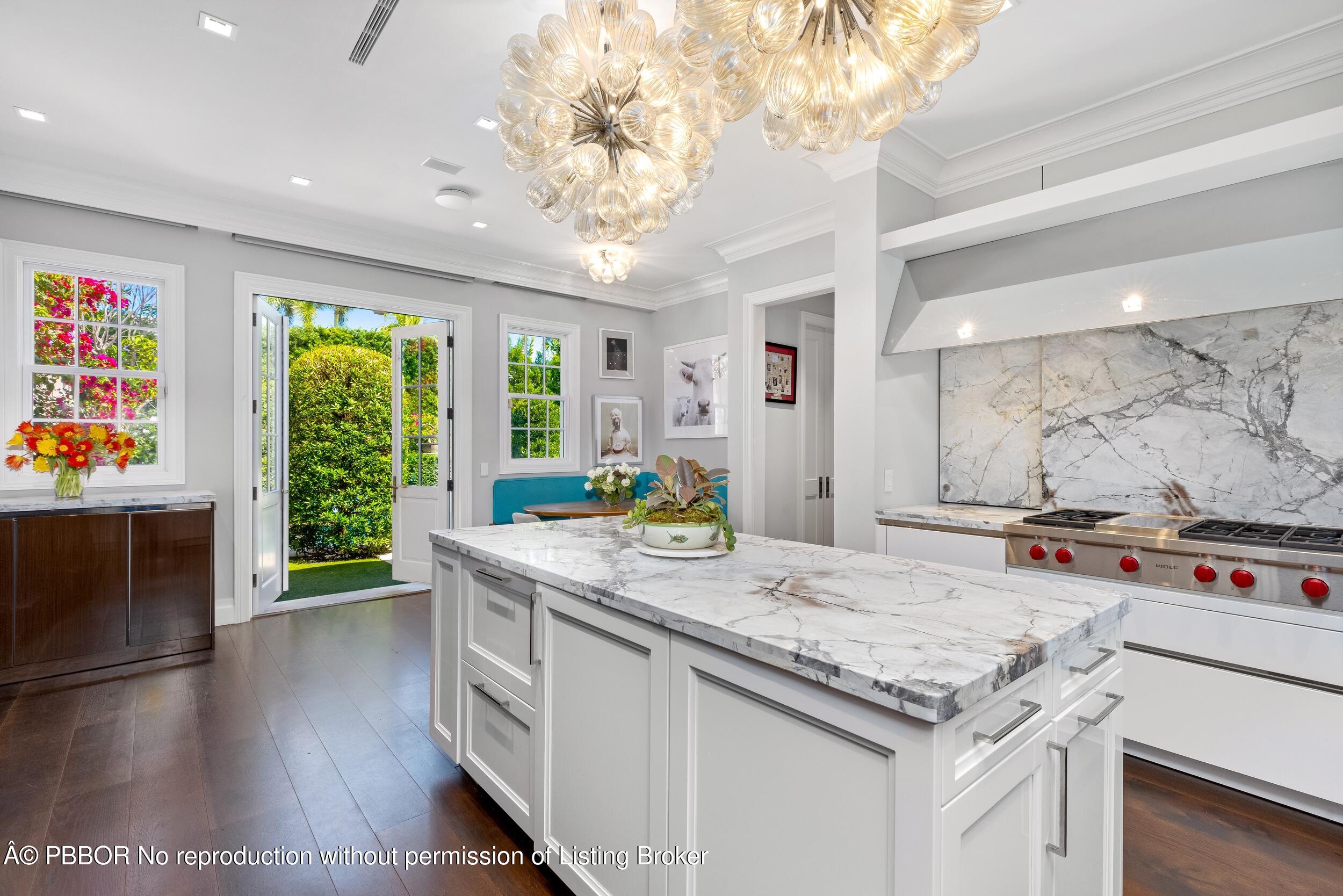 1053 North Lake Way Palm Beach, FL 33480 - Photo 29 of 82 Kitchen 4