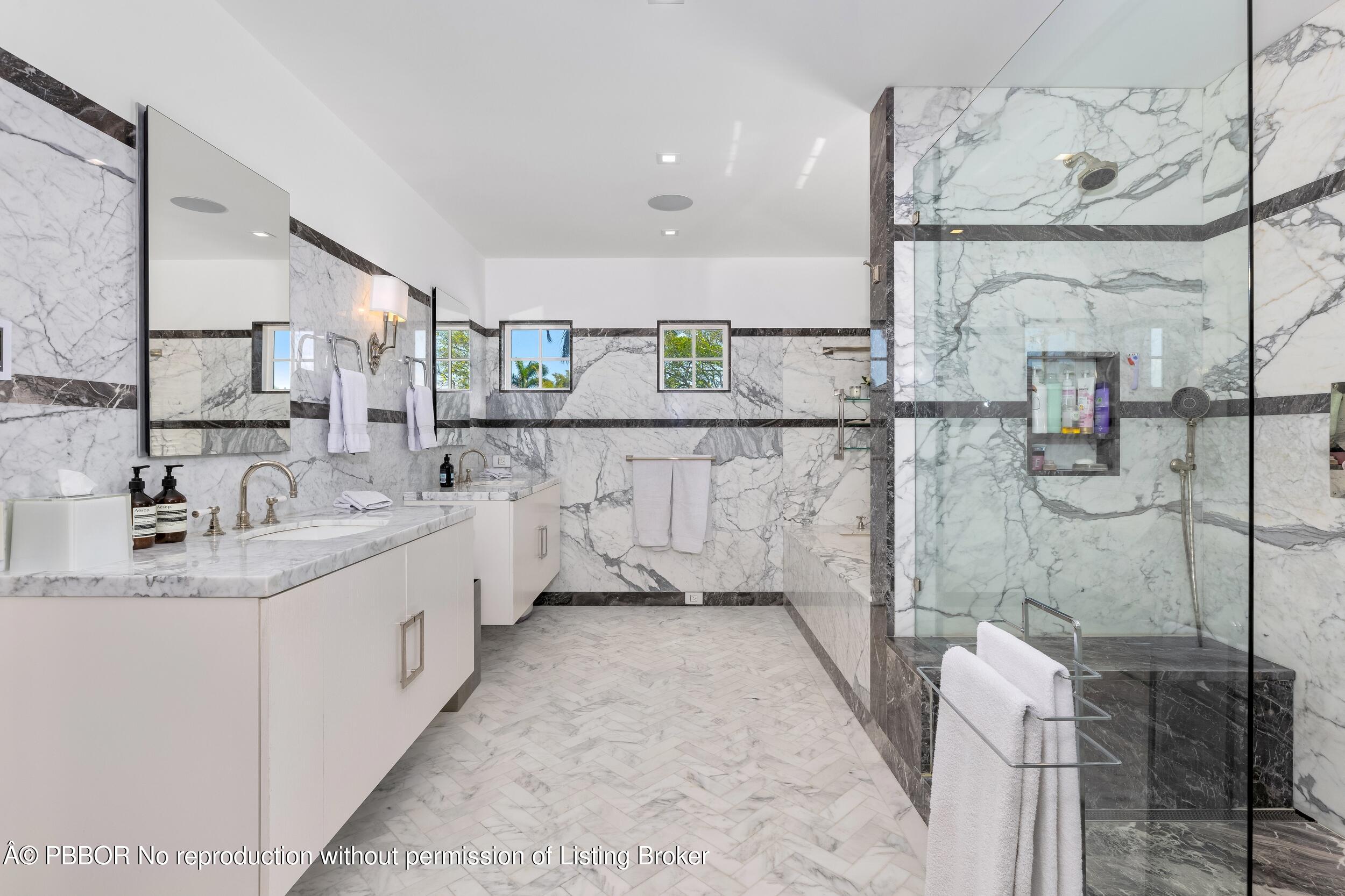 1053 North Lake Way Palm Beach, FL 33480 - Photo 39 of 82 Primary Bathroom
