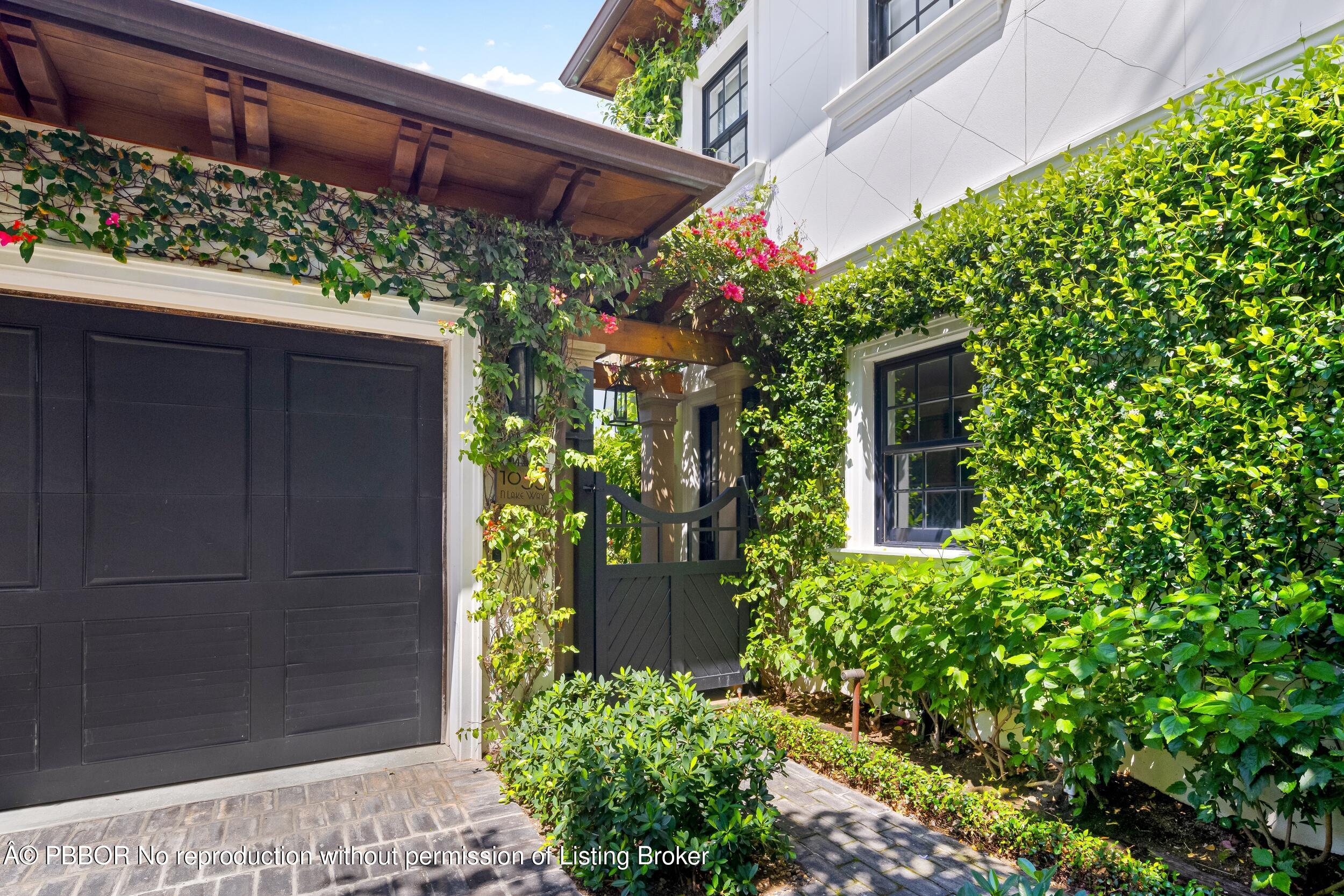 1053 North Lake Way Palm Beach, FL 33480 - Photo 75 of 82 Driveway 3