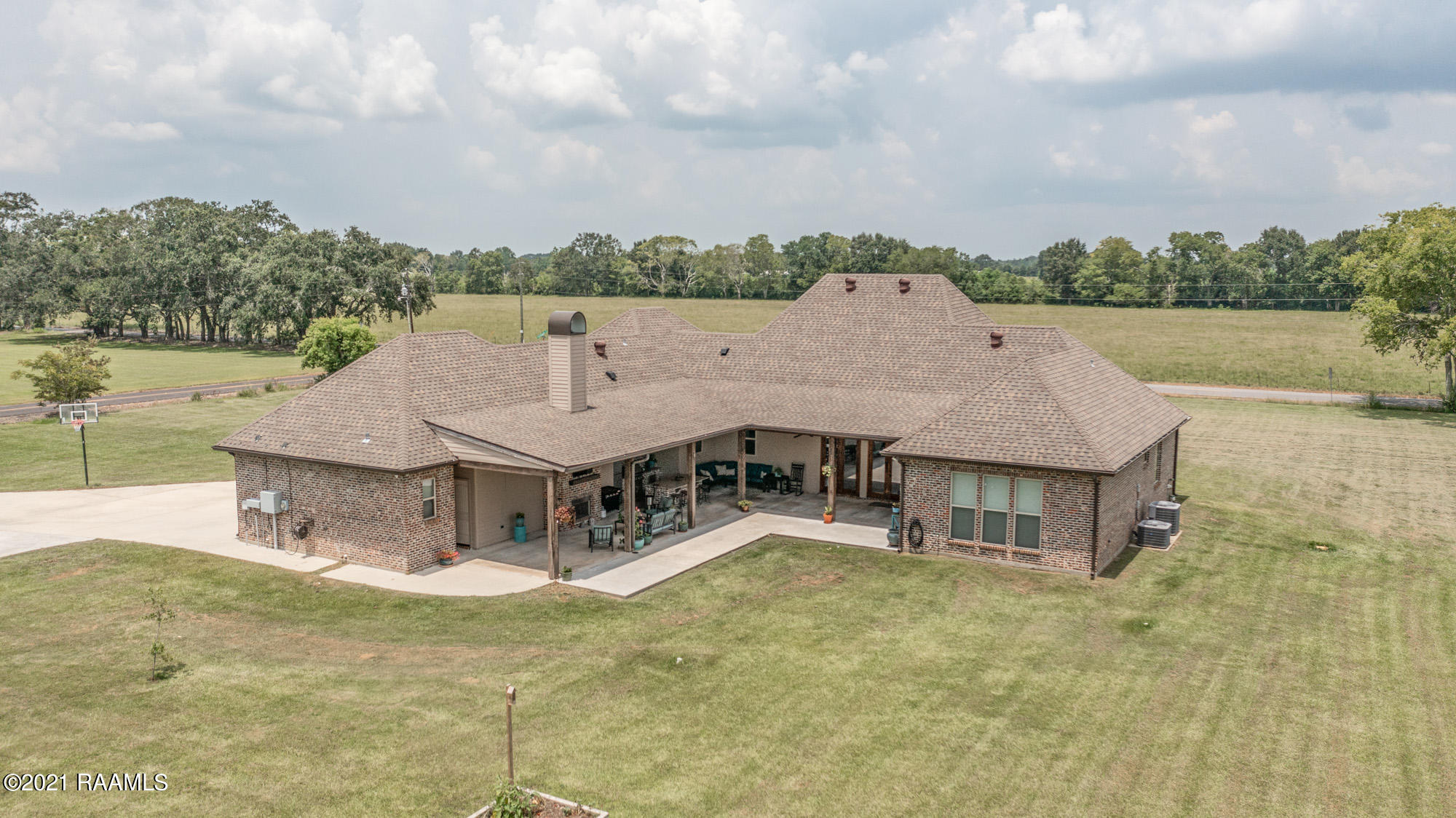 913 Rue Des Babineaux Scott, LA 70583 - Photo 5 of 43