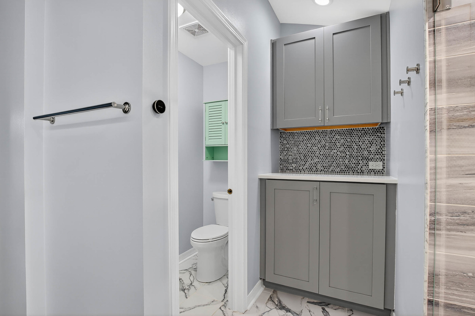 296 Foxford Drive Cary, IL 60013 - Photo 17 of 44 a bathroom with a granite countertop shower and a sink