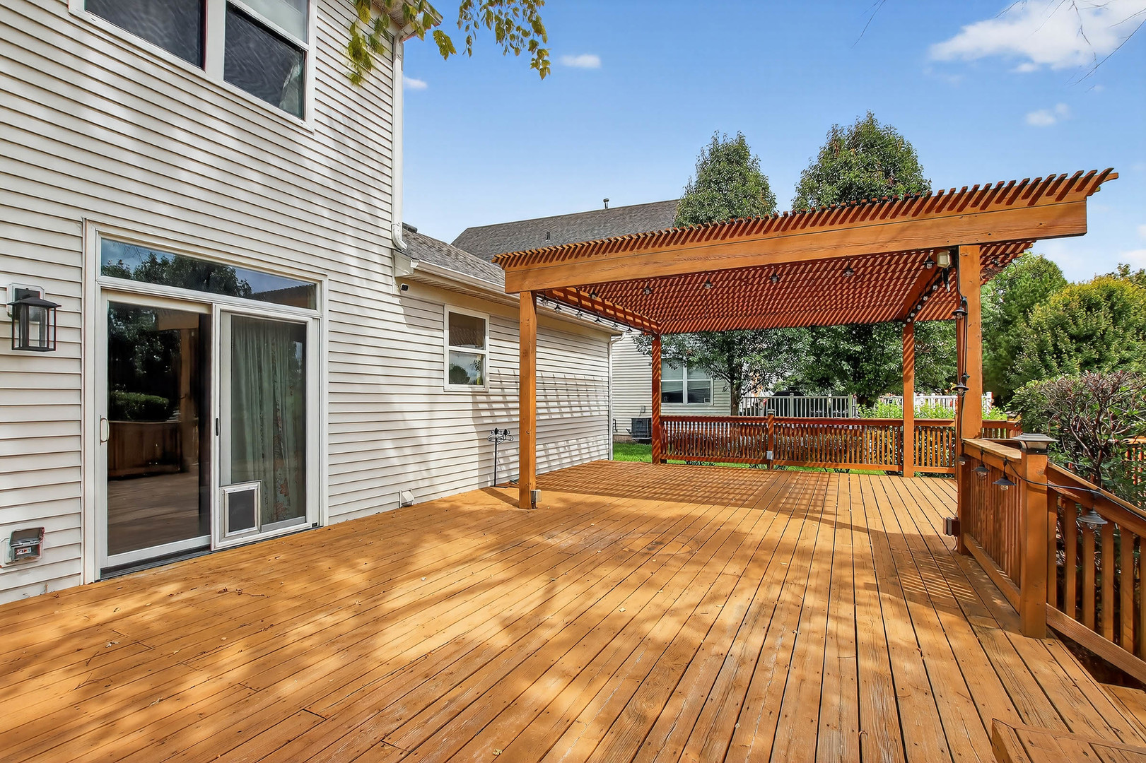 296 Foxford Drive Cary, IL 60013 - Photo 29 of 44 a view of a house with a backyard and a garden