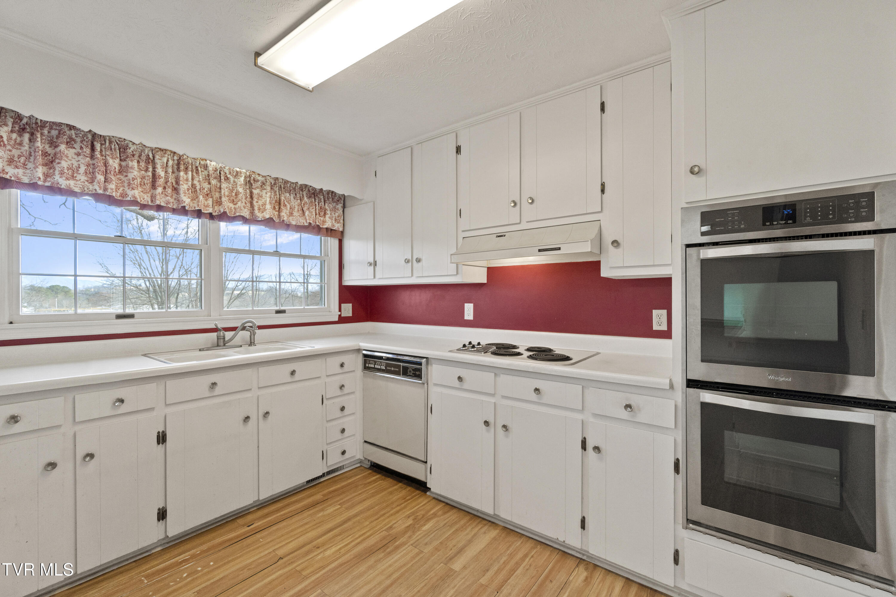 181 Walkers Ford Road Greeneville, TN 37743 - Photo 22 of 53 DSC02270