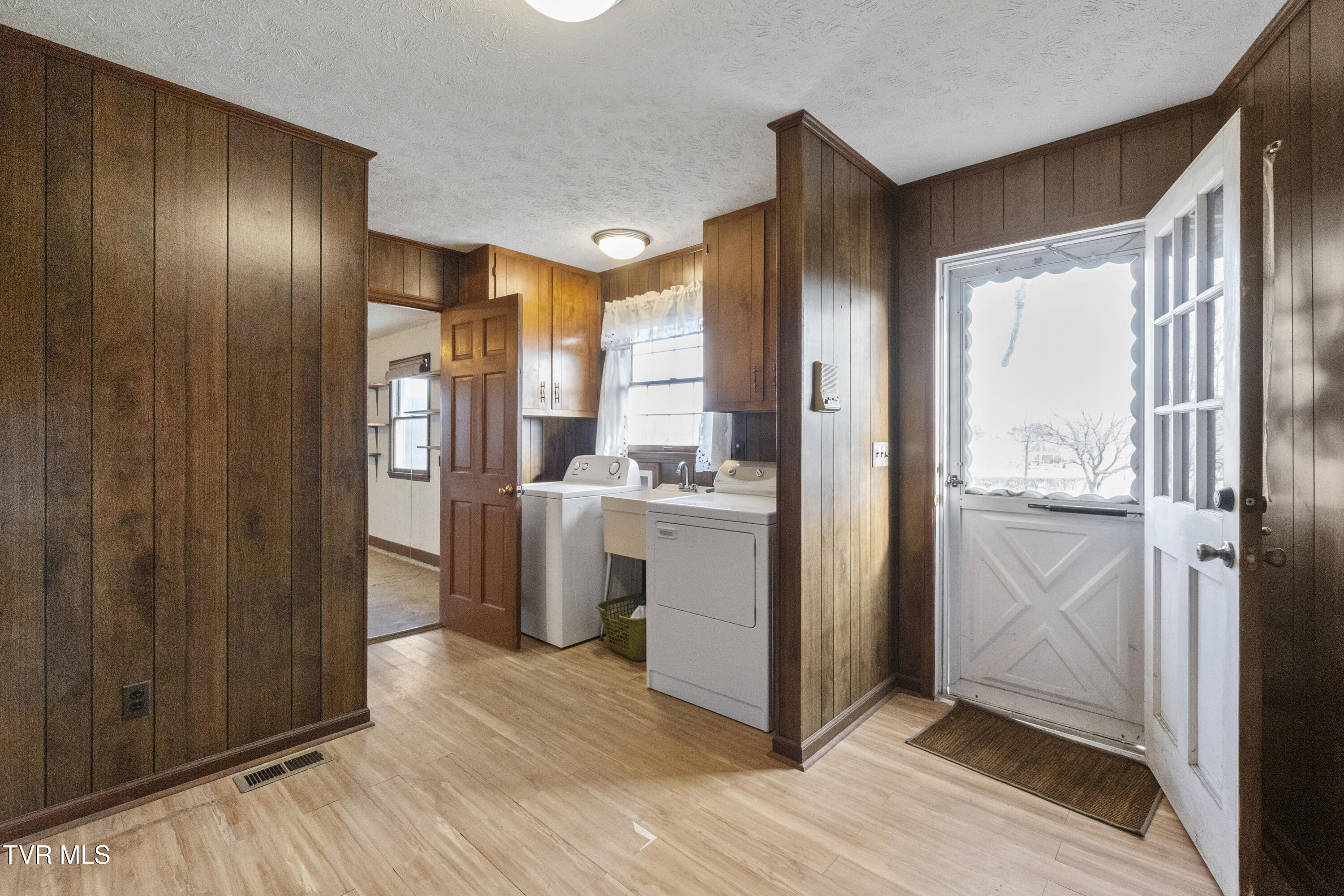 181 Walkers Ford Road Greeneville, TN 37743 - Photo 28 of 53 DSC02300