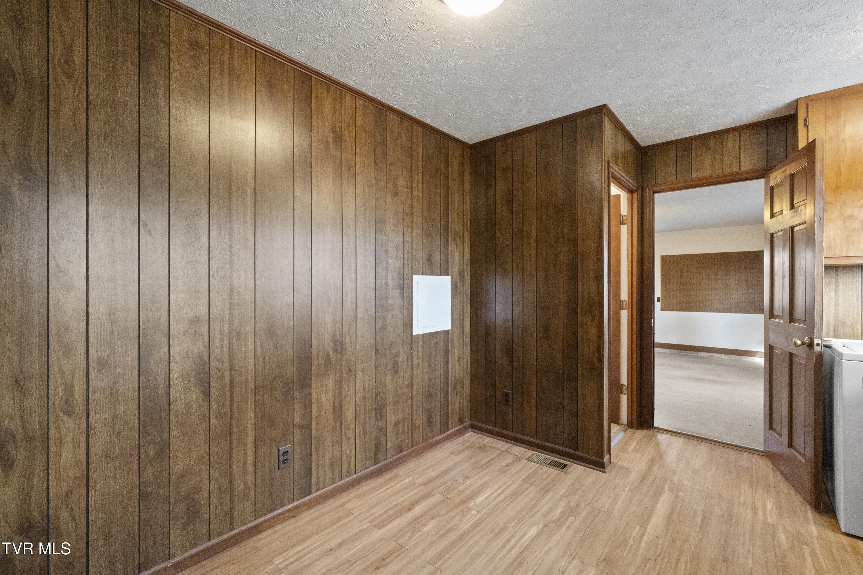 181 Walkers Ford Road Greeneville, TN 37743 - Photo 29 of 53 DSC02306
