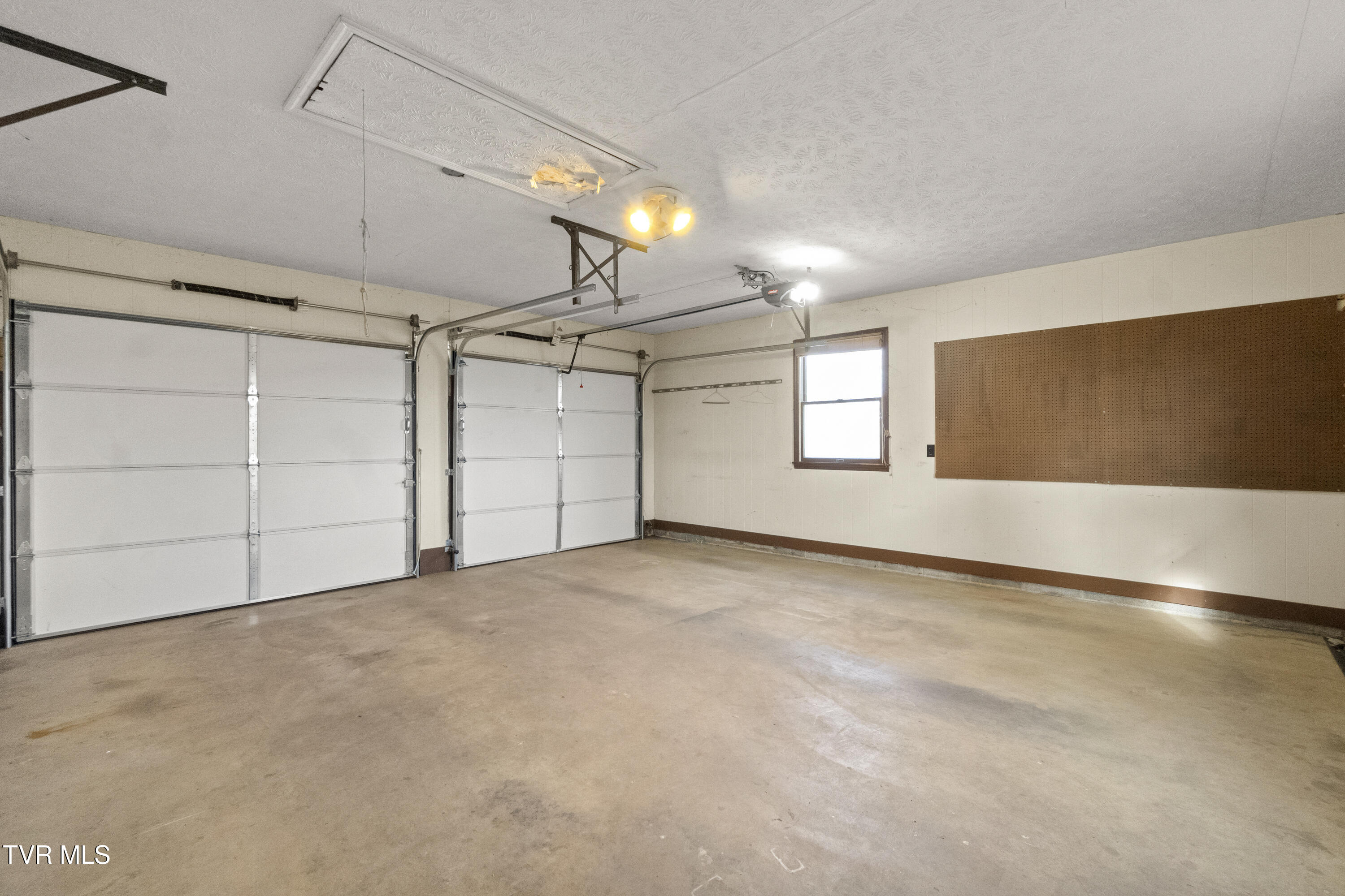 181 Walkers Ford Road Greeneville, TN 37743 - Photo 30 of 53 DSC02309