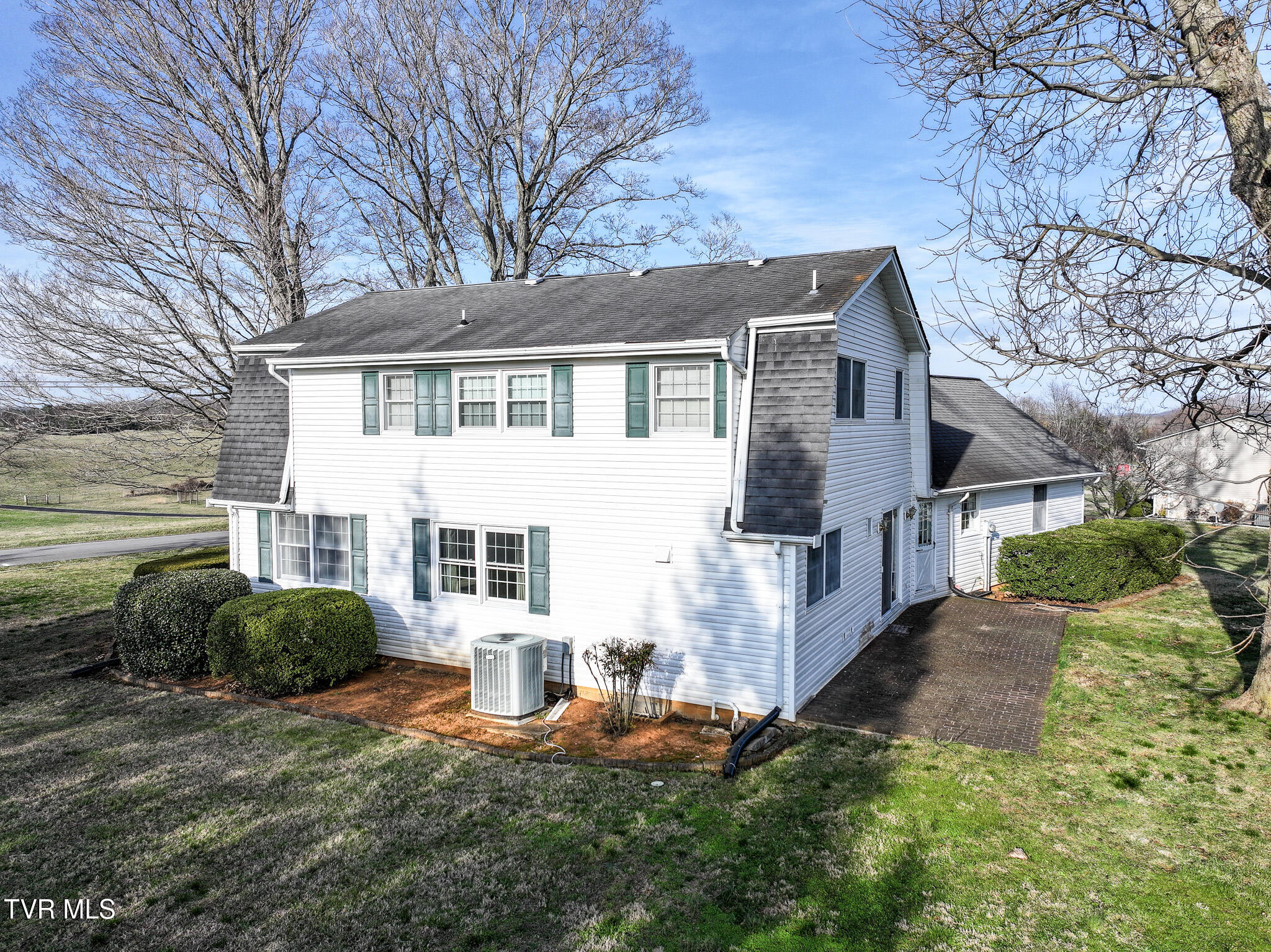 181 Walkers Ford Road Greeneville, TN 37743 - Photo 7 of 53 DJI_20260303164302_0257_D
