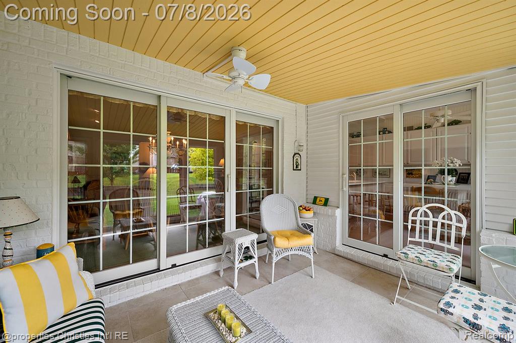 1946 Dunham Drive Rochester, MI 48306 - Photo 21 of 38