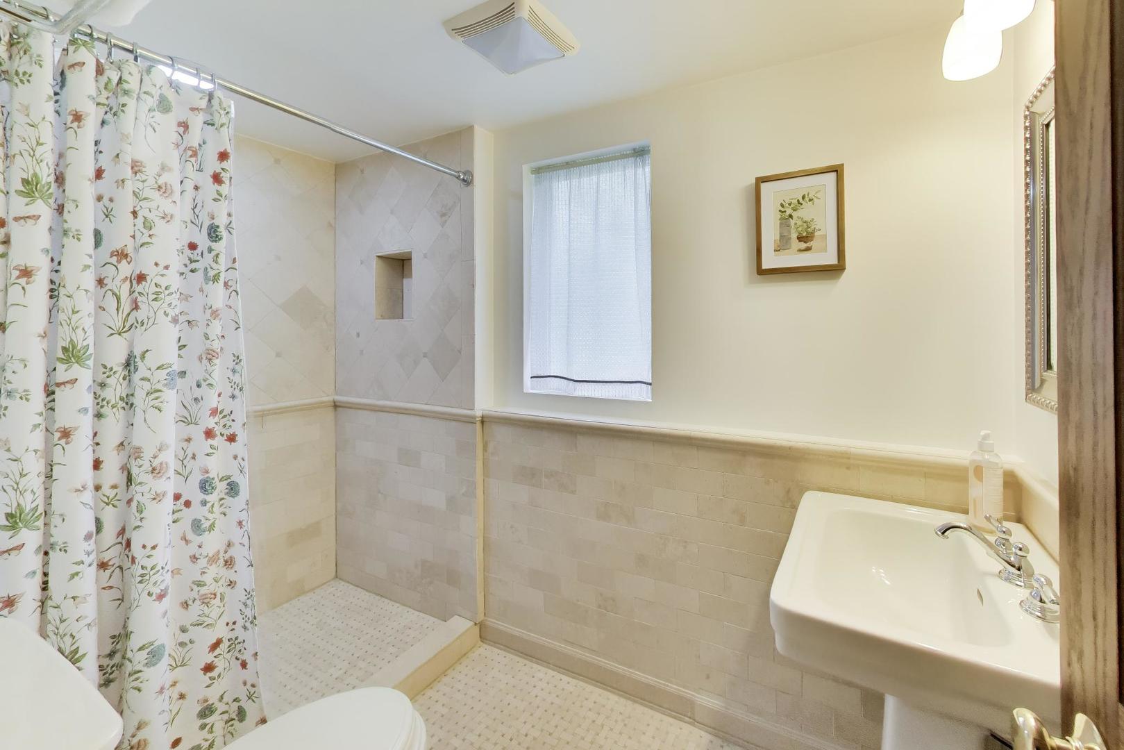 570 Wilmot Road Deerfield, IL 60015 - Photo 14 of 35