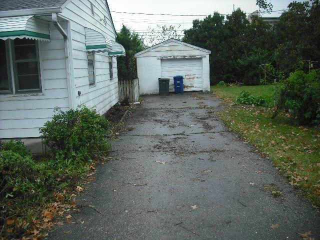 898 South Kellner Road Columbus, OH 43209 - Photo 3 of 10