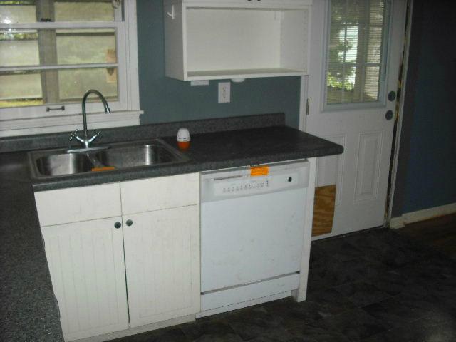 898 South Kellner Road Columbus, OH 43209 - Photo 7 of 10