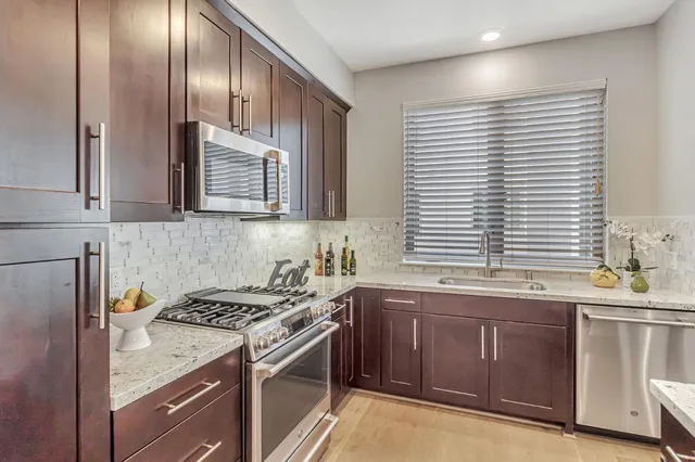 $1,498,000 | 1028 Foster Square Lane, Unit 305, Foster City, CA 94404