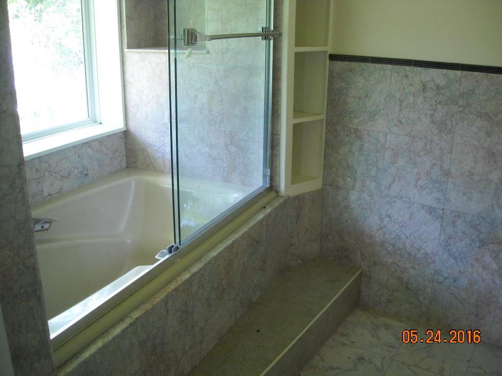 103 Compton Road Economy, PA 15143 - Photo 7 of 25