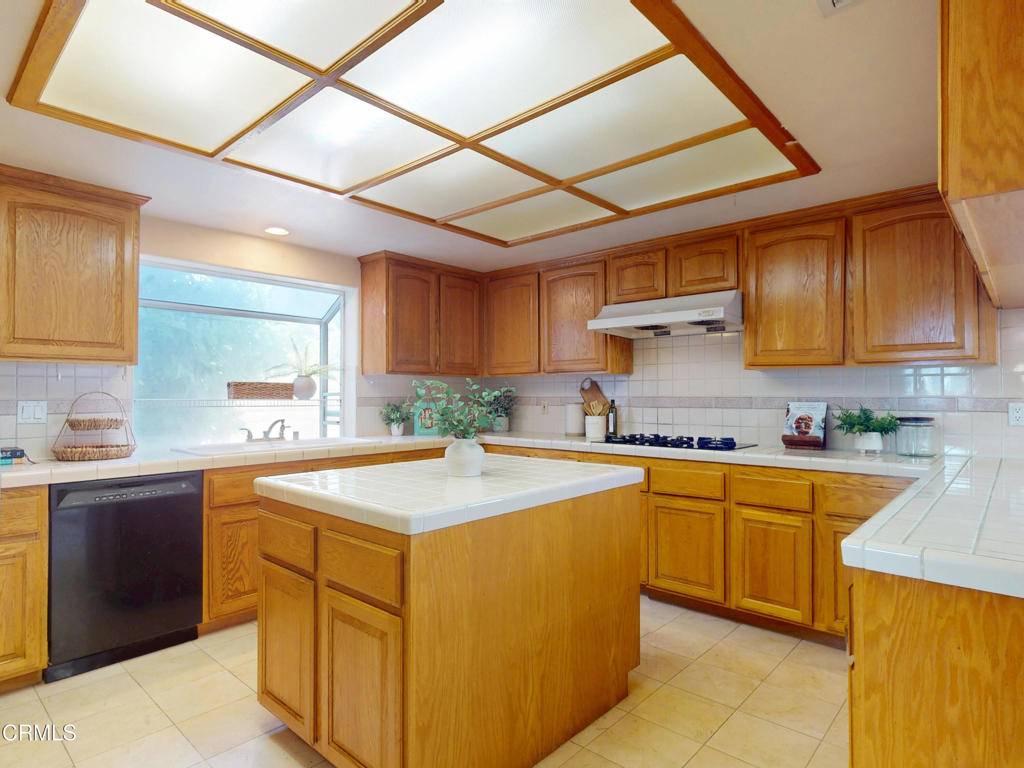 717 Sharon Road Arcadia, CA 91007 - Photo 7 of 47 717-Sharon-Rd-013